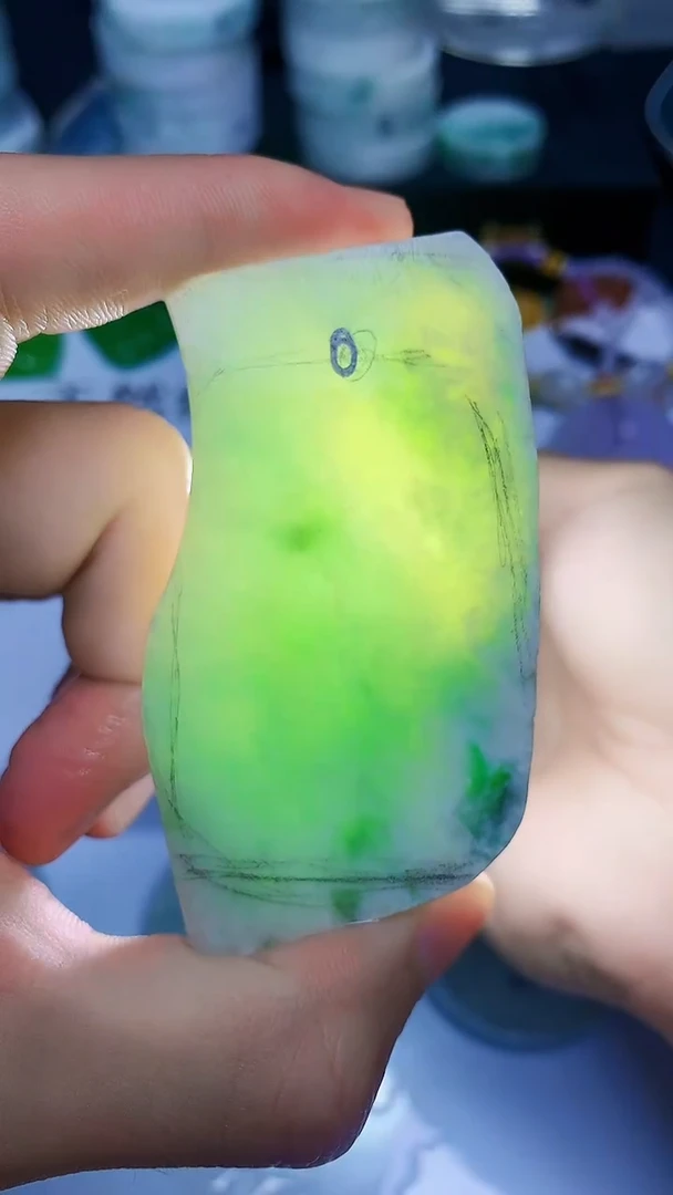 翡翠裸石缅甸天然翡翠A货Y612