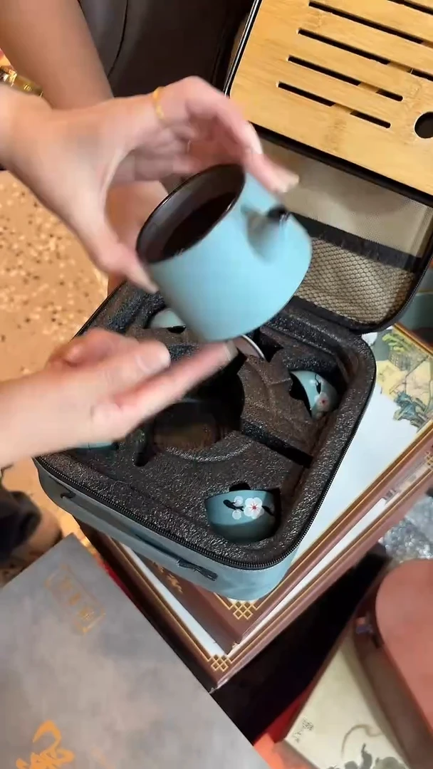 其他        茶具D