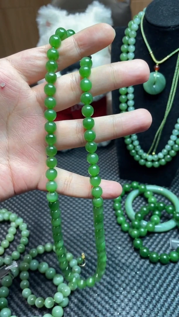 颈饰未镶嵌和田玉和田玉碧玉阳绿项链8mm