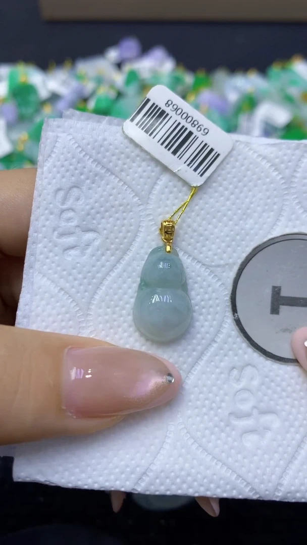 颈饰未镶嵌翡翠天然缅甸翡翠A货