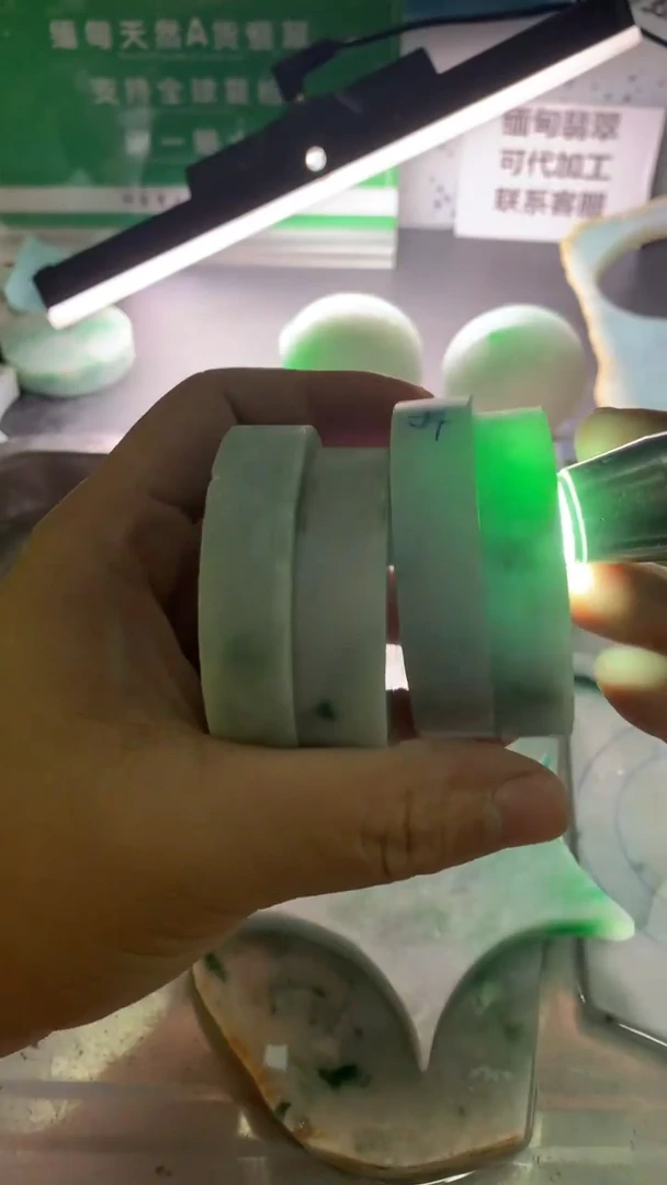 裸石翡翠翡翠多样性发货（随机发一）A5