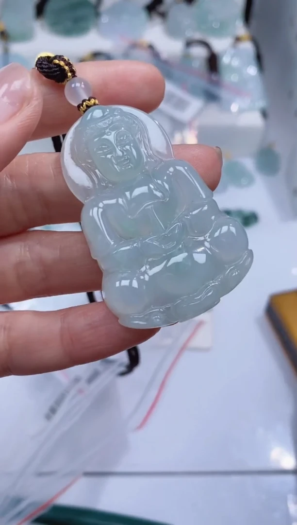 颈饰未镶嵌翡翠吊坠