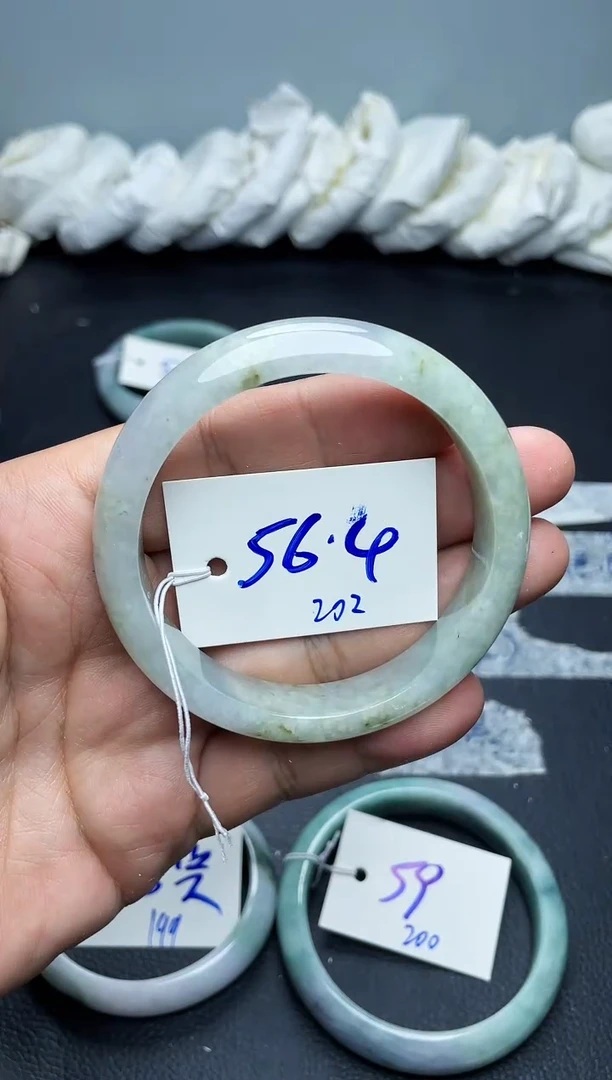 未镶嵌手镯翡翠202