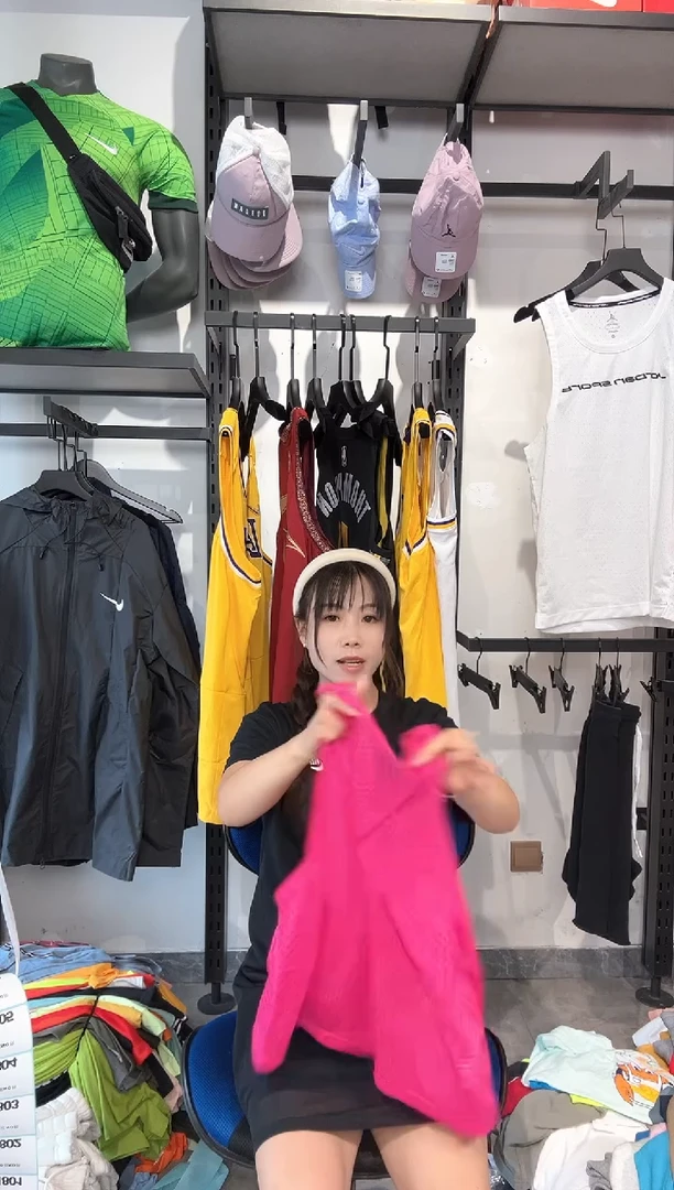 1801编码 瑕疵款以直播间过款为准 尺码