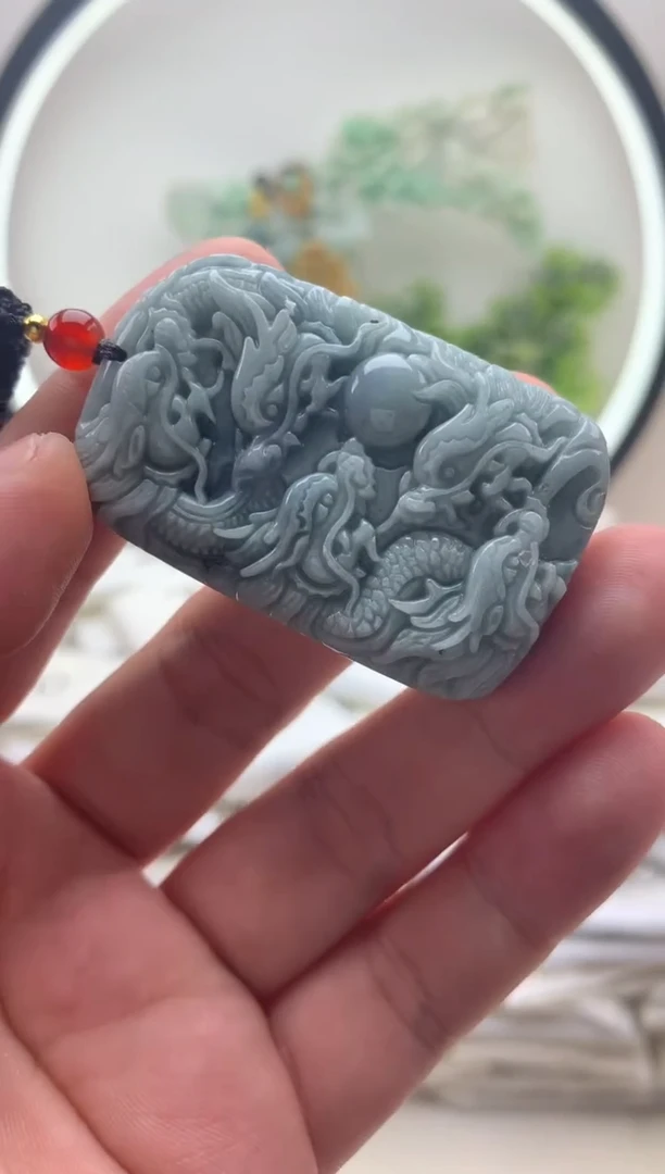 颈饰未镶嵌翡翠九龙牌