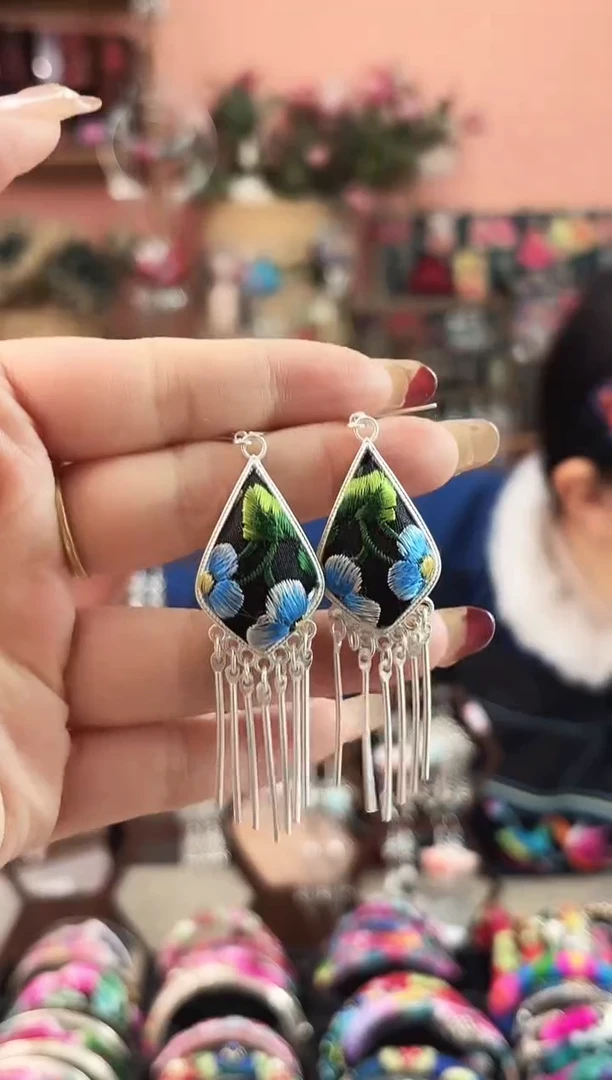 艺枝独绣手工饰品128