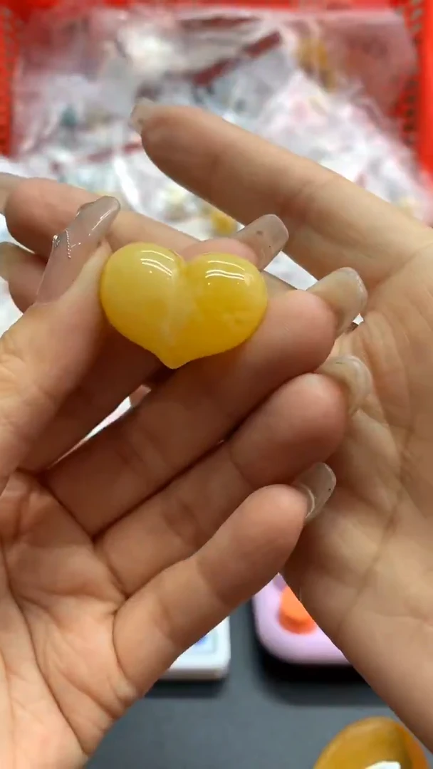 未镶嵌琥珀珠宝奇石2896