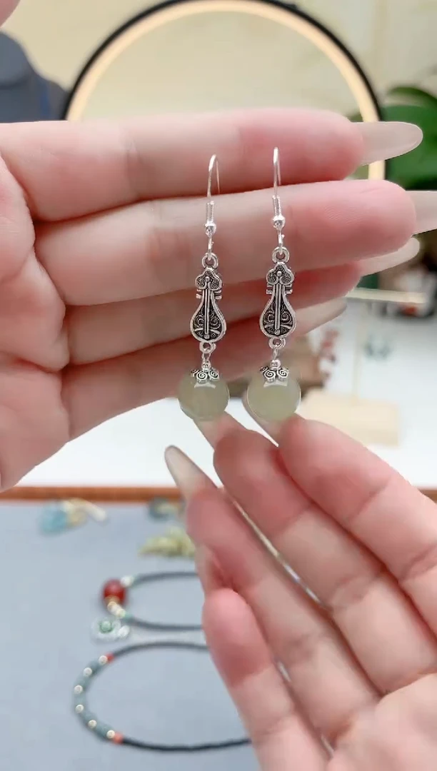 东陵石银S925镶嵌耳饰6233