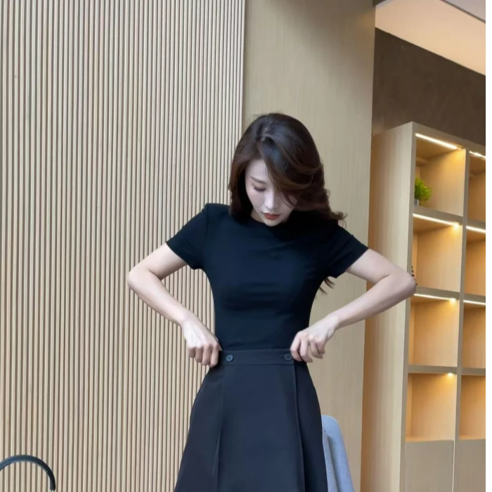 【梦婷家】简约款夏季黑色百搭T恤上衣-25618