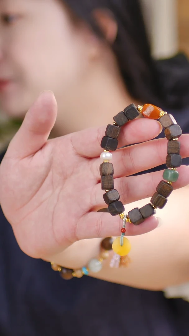 未镶嵌蜜蜡手串（达拉干奇楠+蜜蜡）