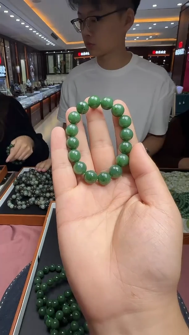 未镶嵌和田玉挂件【陆1005】43 7023 多样性发其一