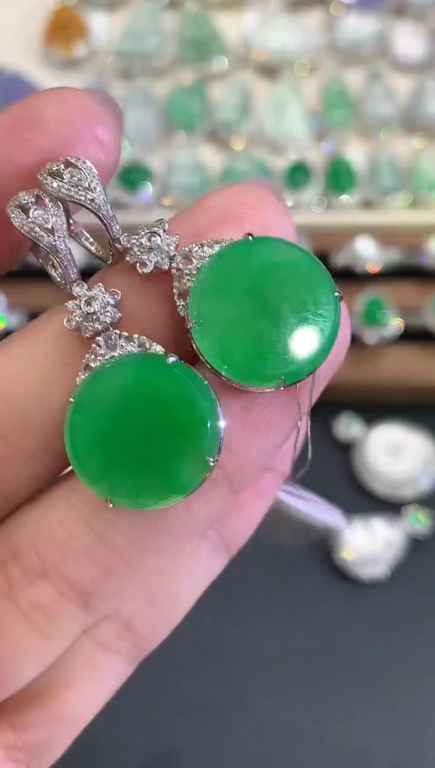 18K金镶嵌翡翠耳饰q91