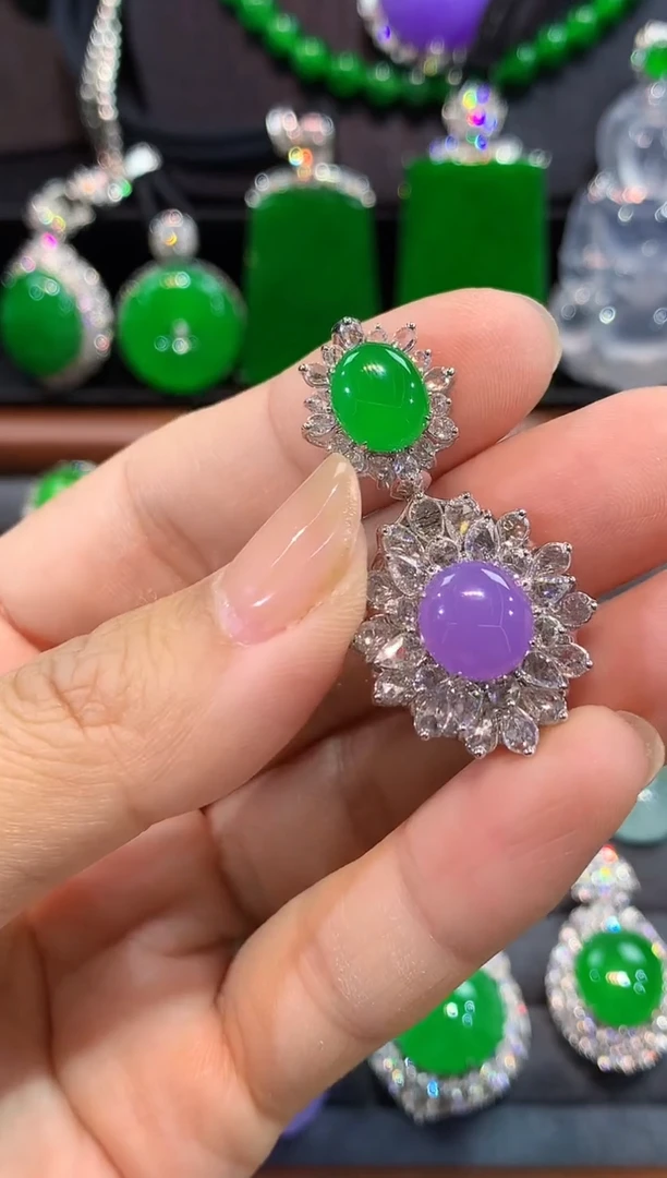 吊坠(不含链)18K金镶嵌翡翠吊坠