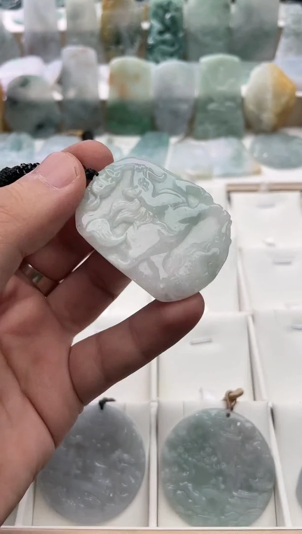 【闪购商品】翡翠颈饰未镶嵌..../2/23/ 35
