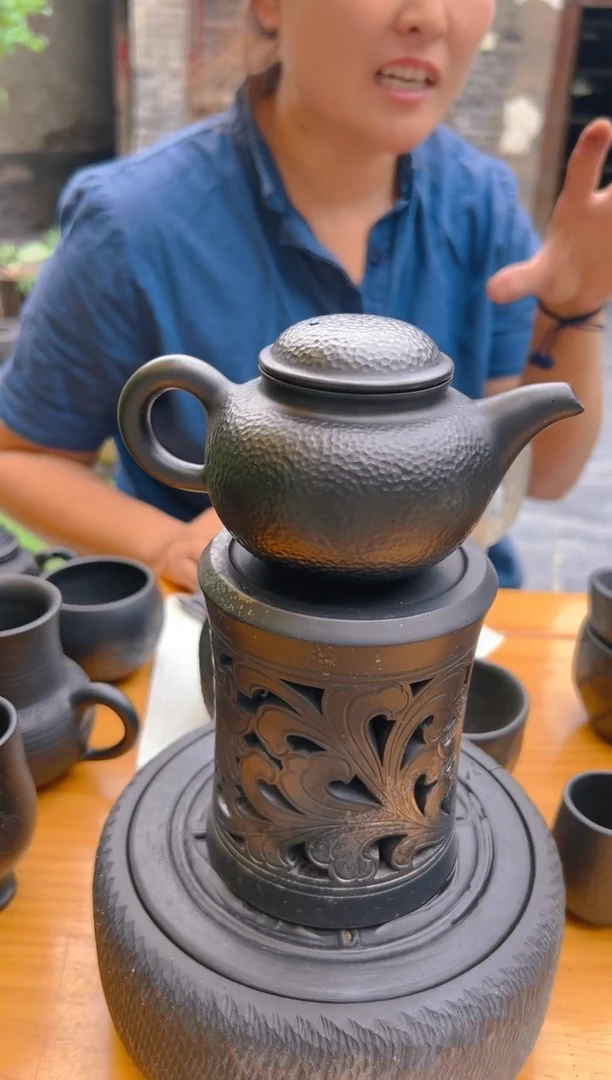 泥塑神农黑陶太极壶