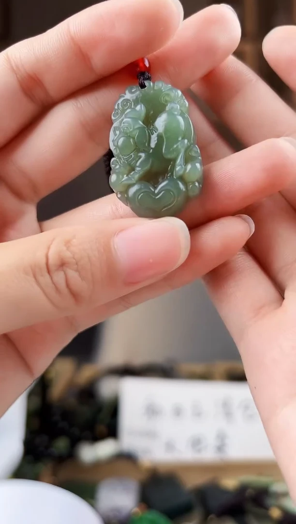 颈饰未镶嵌和田玉拍一发一，多样性发货