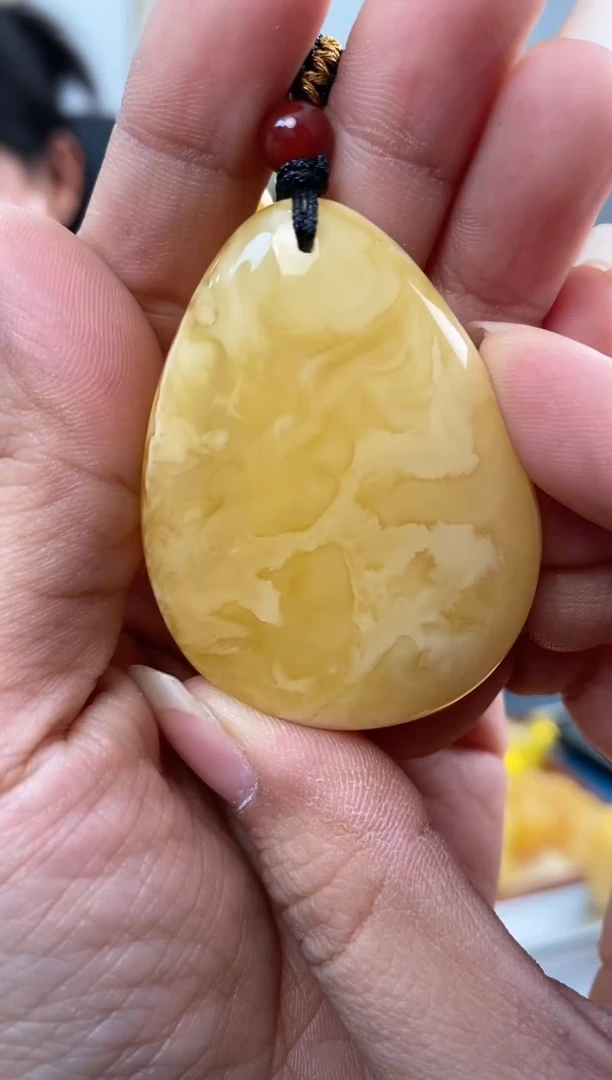 【闪购商品】蜜蜡裸石未镶嵌天然琥珀蜜蜡水滴