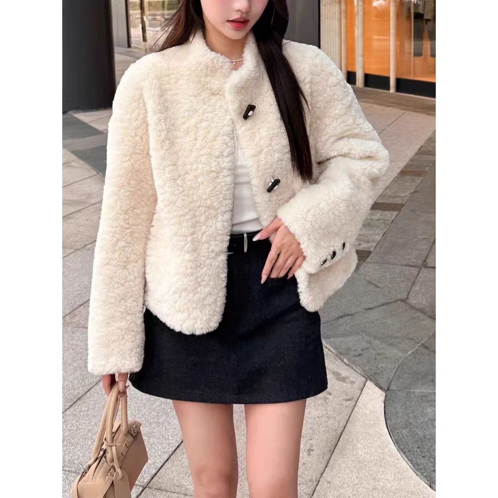 891气质立领牛角扣皮毛外套