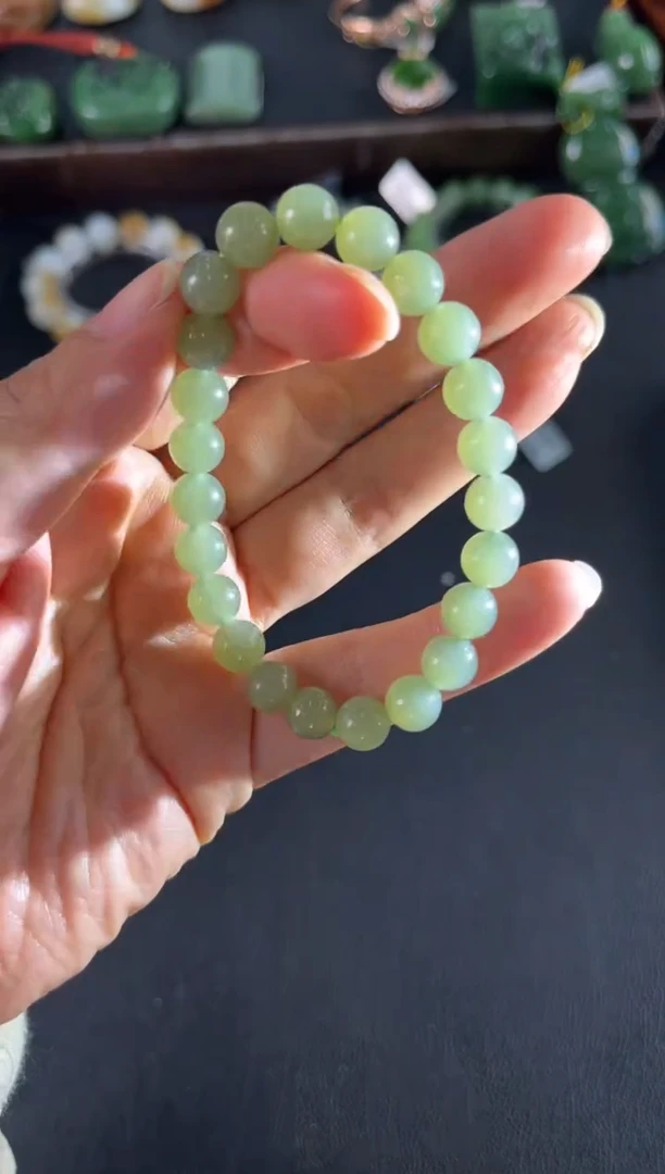 颈饰未镶嵌和田玉手串