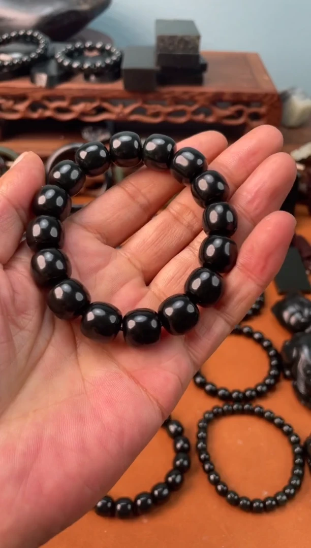 和田玉未镶嵌手链塔青卡14带内裂