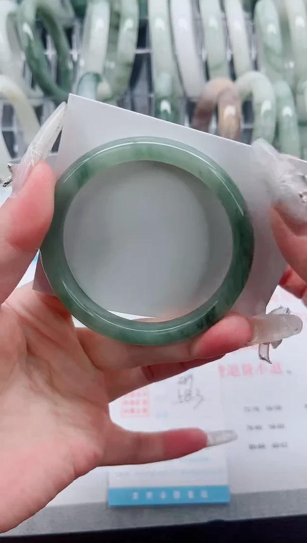 【闪购商品】石英质玉手镯未镶嵌A289-58.3