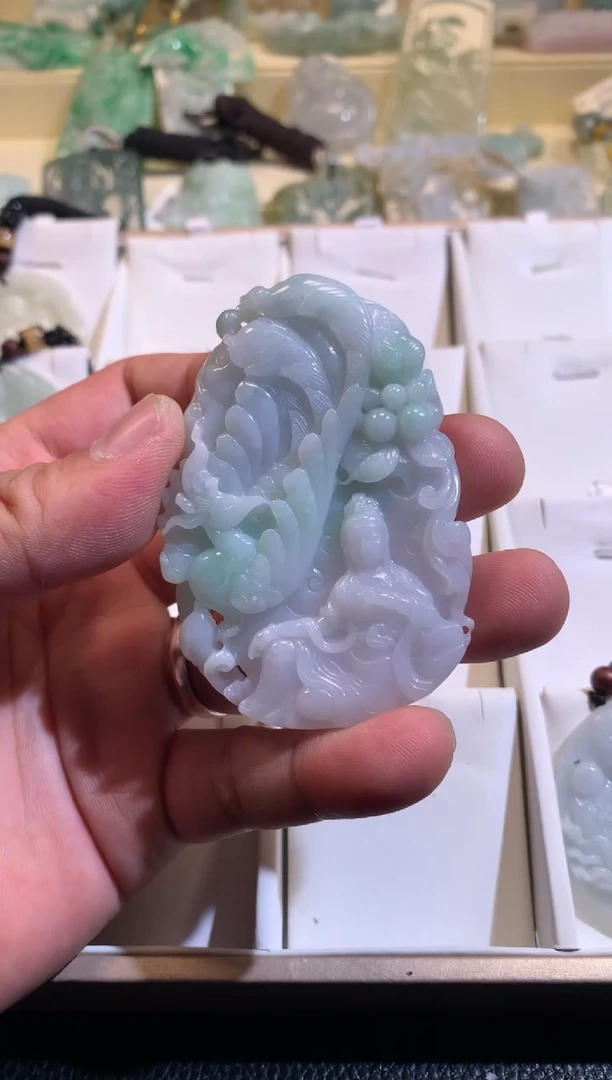 【闪购商品】翡翠颈饰未镶嵌02/26/6666