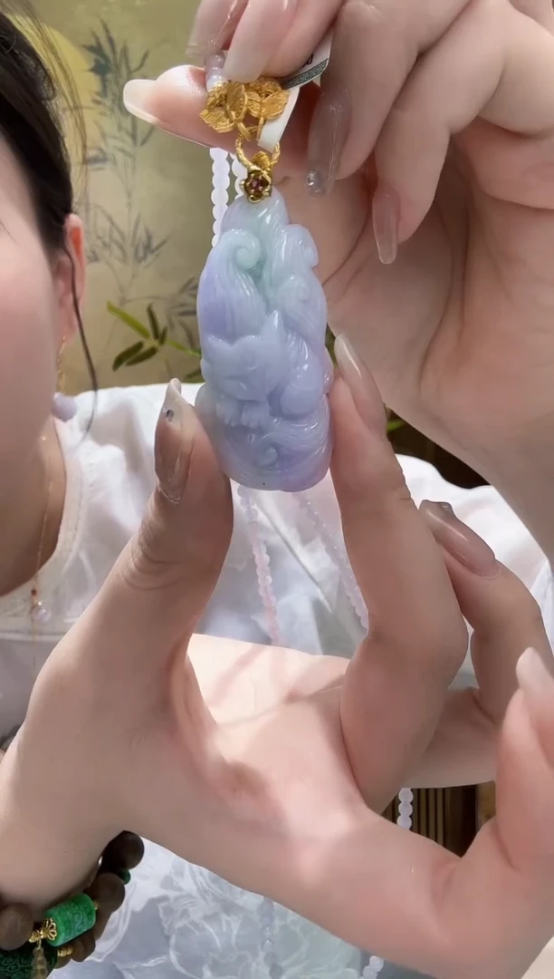 颈饰未镶嵌翡翠吊坠