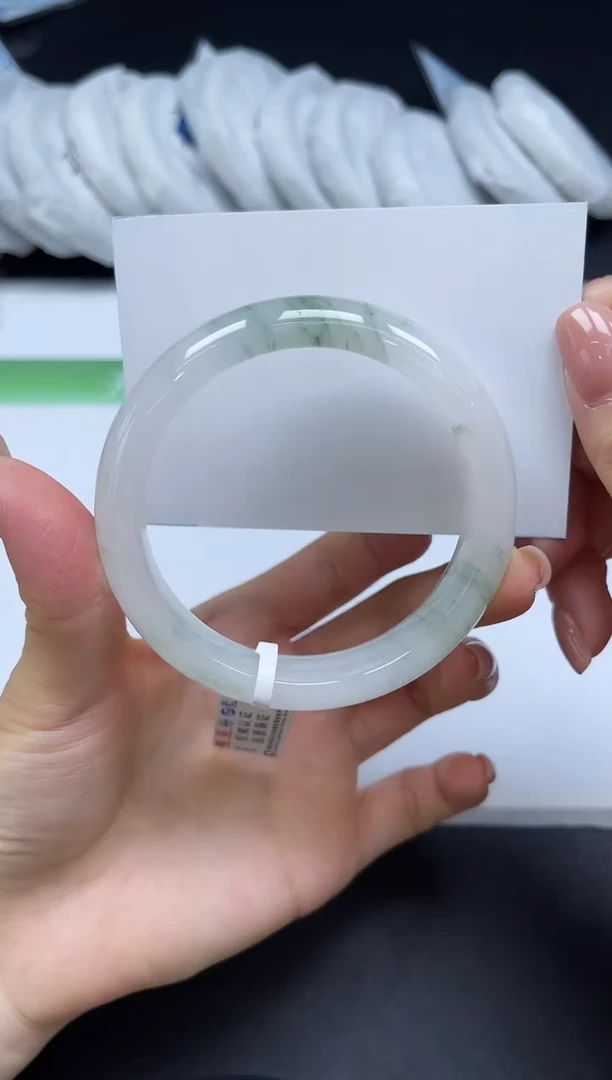 未镶嵌手镯石英质玉069-57