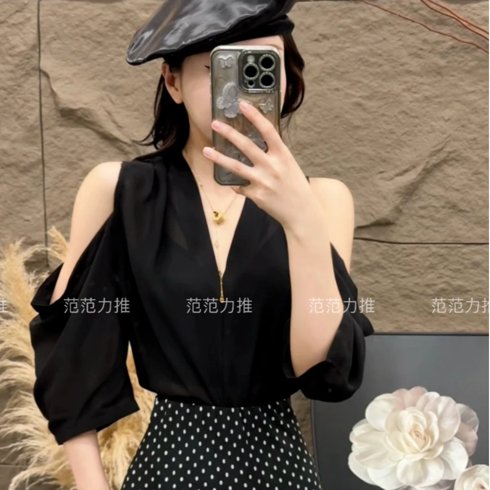 范范力推--法式气质洋气V领宽松无肩长袖上衣