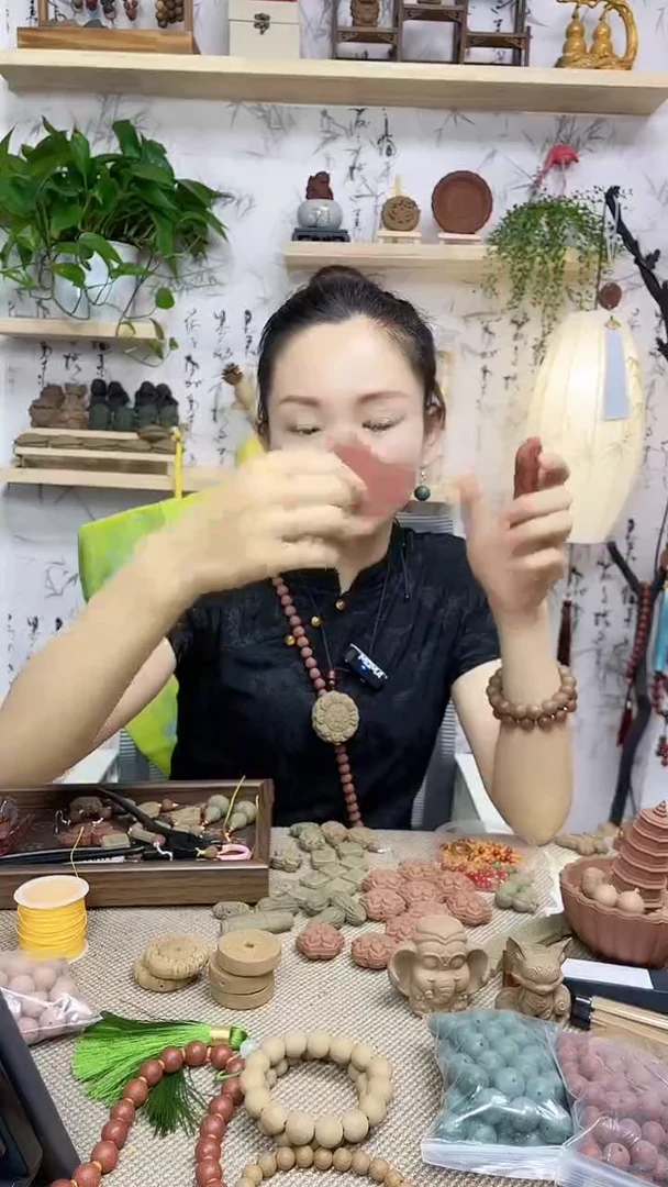 泥塑教*红麝刮板2个