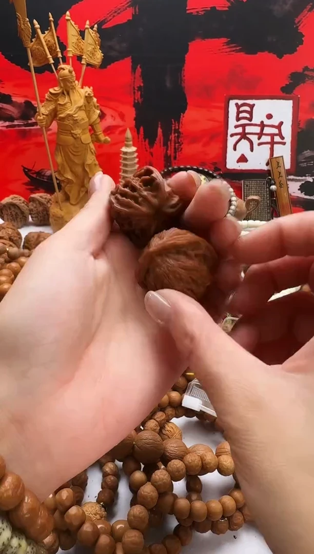手串猴头核桃东**磊金刚手串