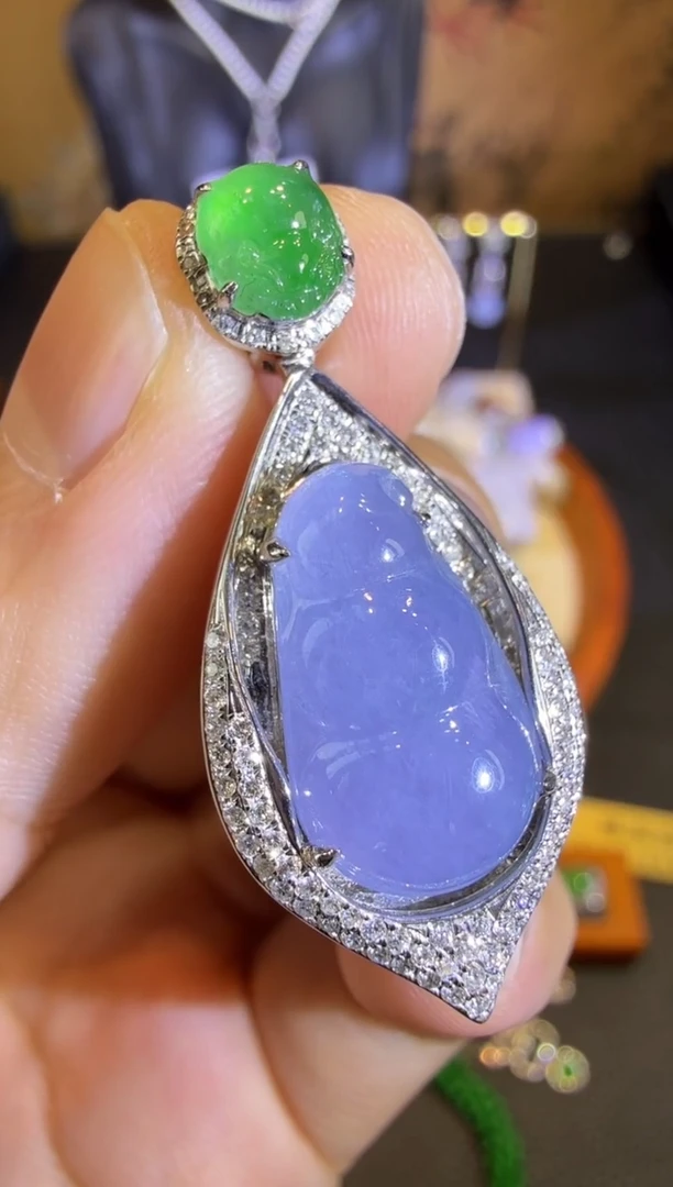 【闪购商品】翡翠吊坠(赠链)18K金镶嵌冰种紫福豆