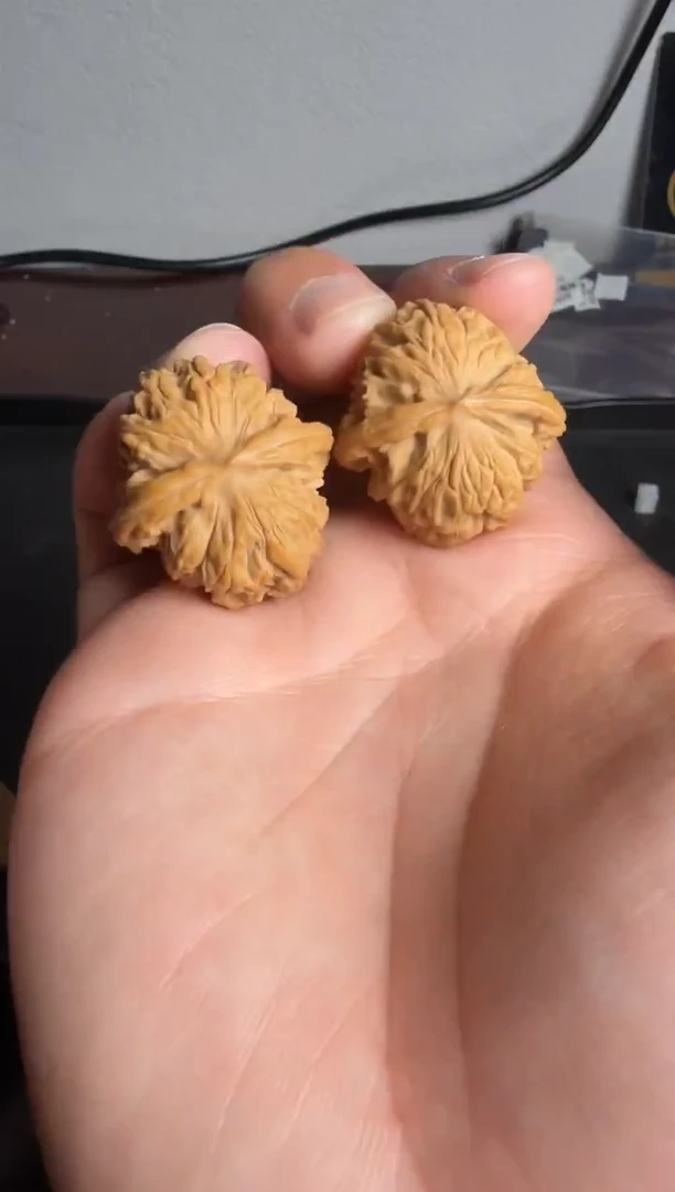 吊坠文玩核桃30尺全品红豆小手捻