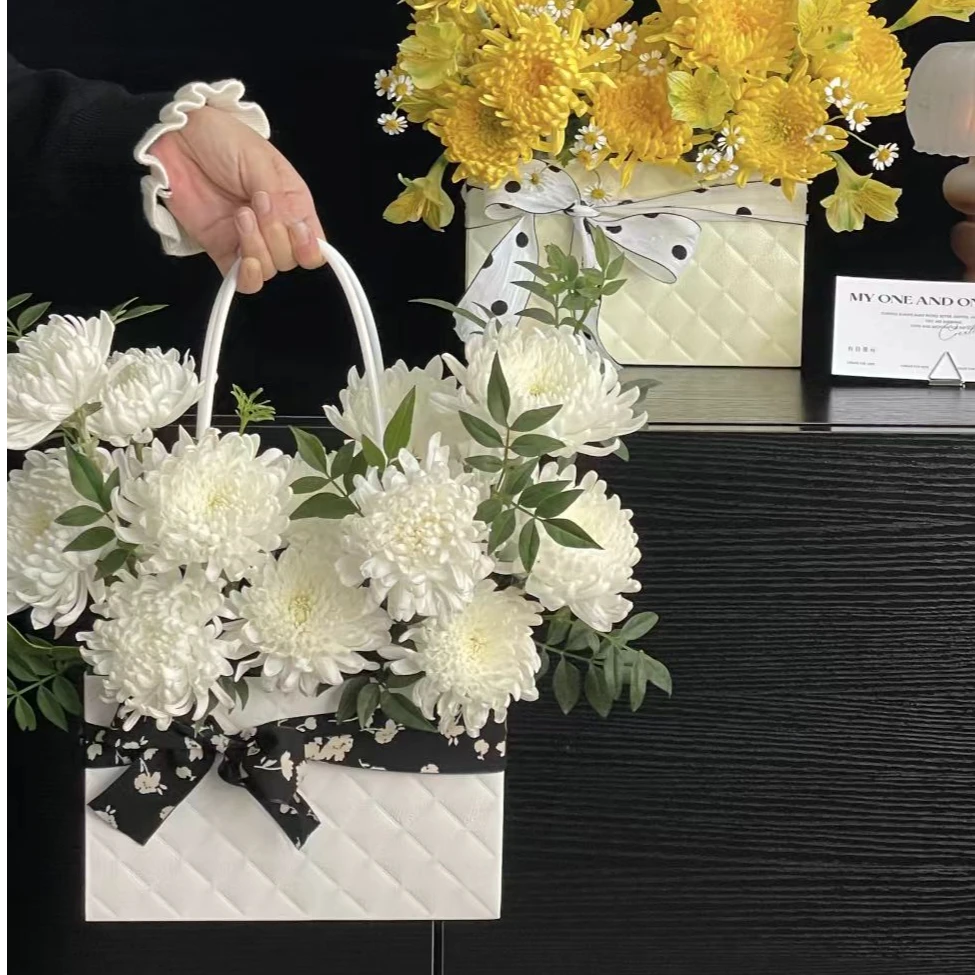 【1帮1】马卡龙黑白手提篮篮子花艺