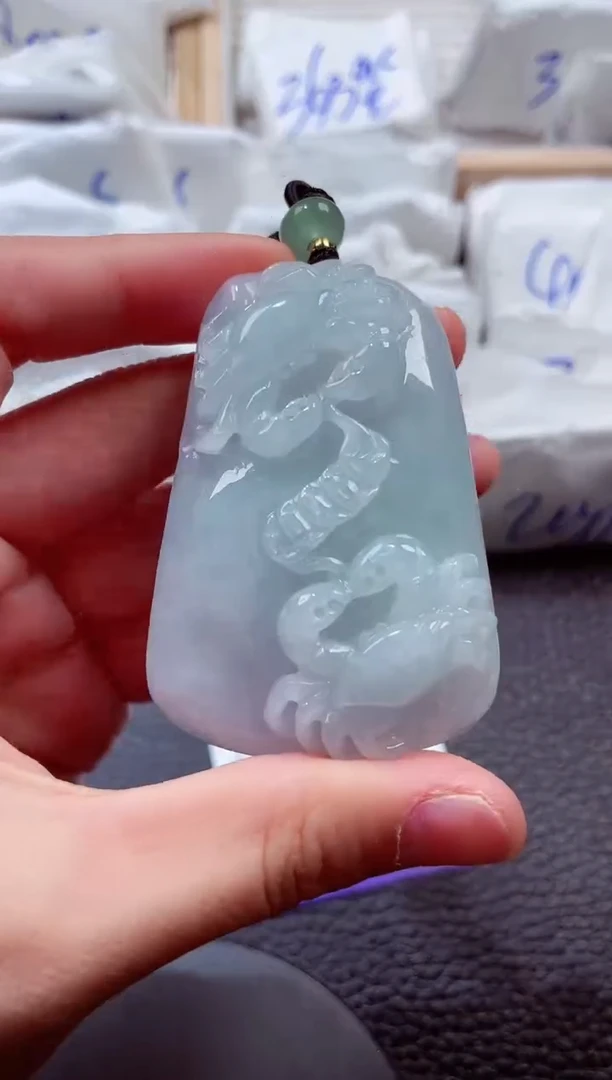 颈饰未镶嵌翡翠00009558