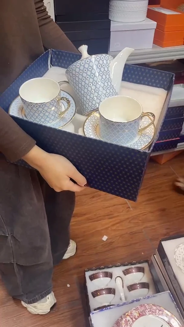 杯鸿辉家品牌瓷器，京东包邮！
