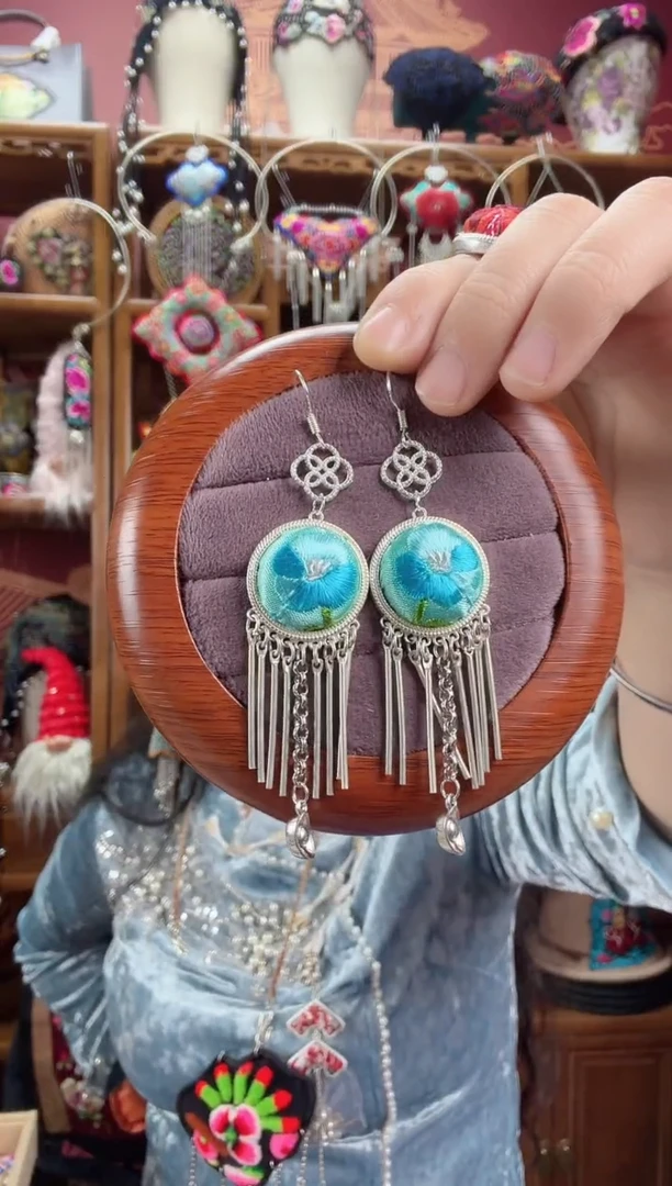 刺绣耳环69甜甜家