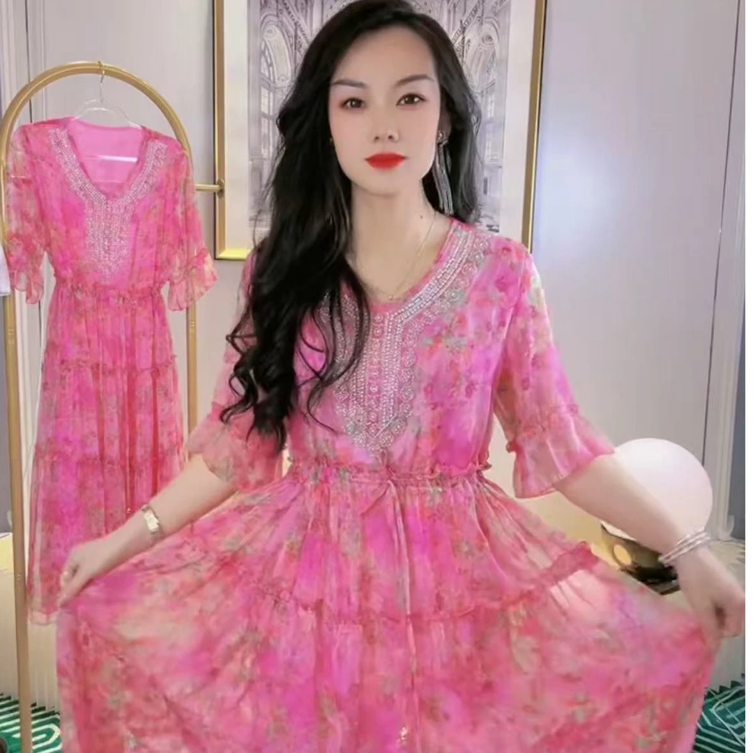 钻领2025新款樱花粉气质收腰显瘦连衣裙2店