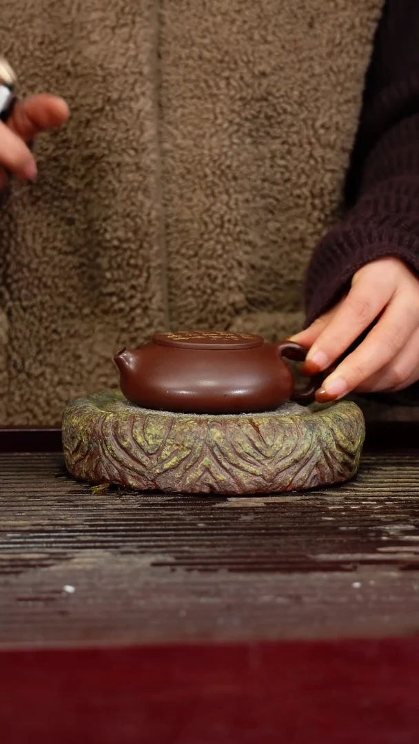 宜兴原矿紫砂壶茶壶宜兴原矿紫砂壶茶壶100C