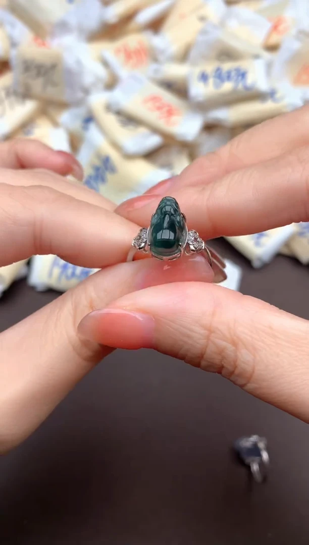 翡翠挂件银S925镶嵌一