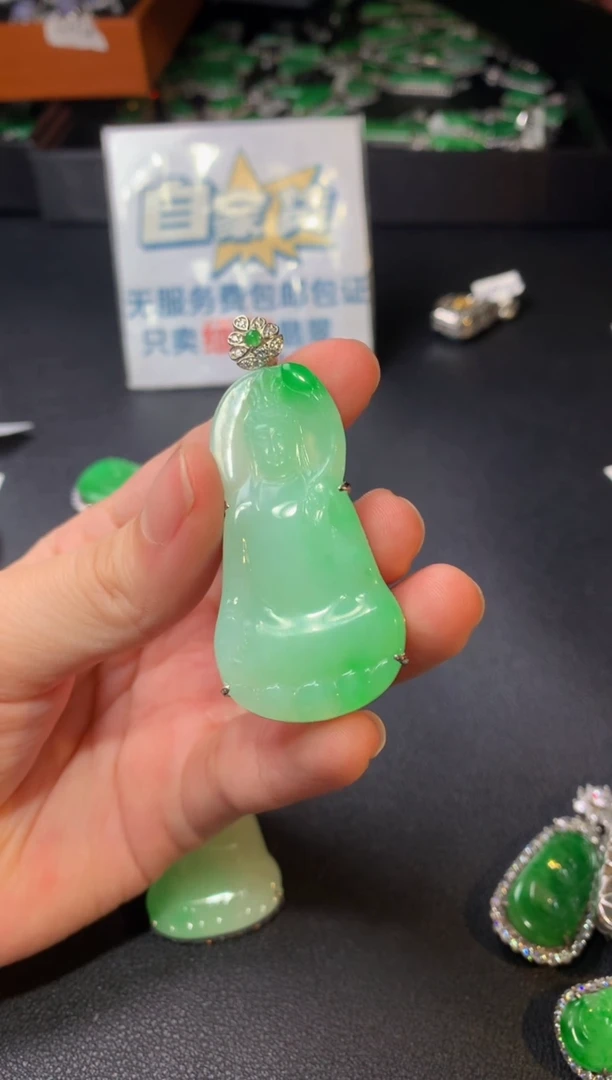 翡翠银S925镶嵌颈饰翡翠1