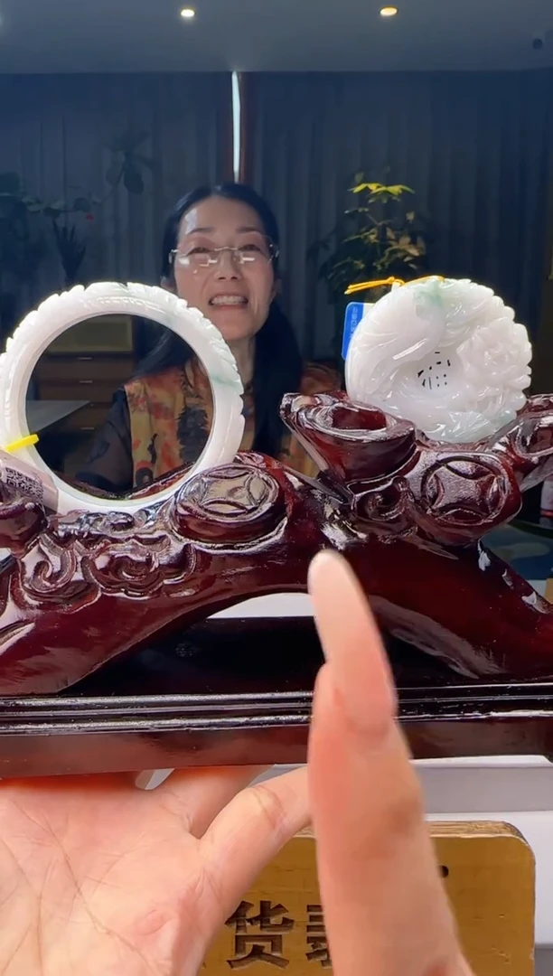 颈饰未镶嵌翡翠配底座YJ@@