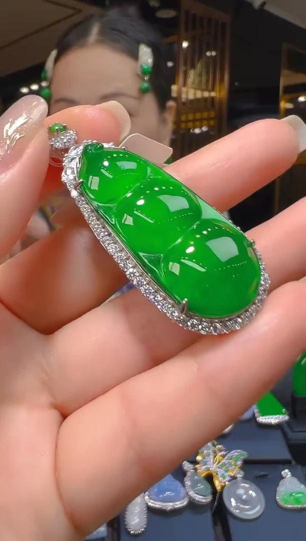 吊坠(赠链)银S925镶嵌翡翠029（多样性发其一）