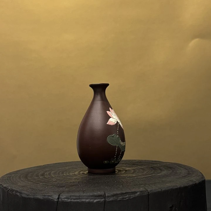 【古月壶来】I932紫朱泥“荷花”花瓶