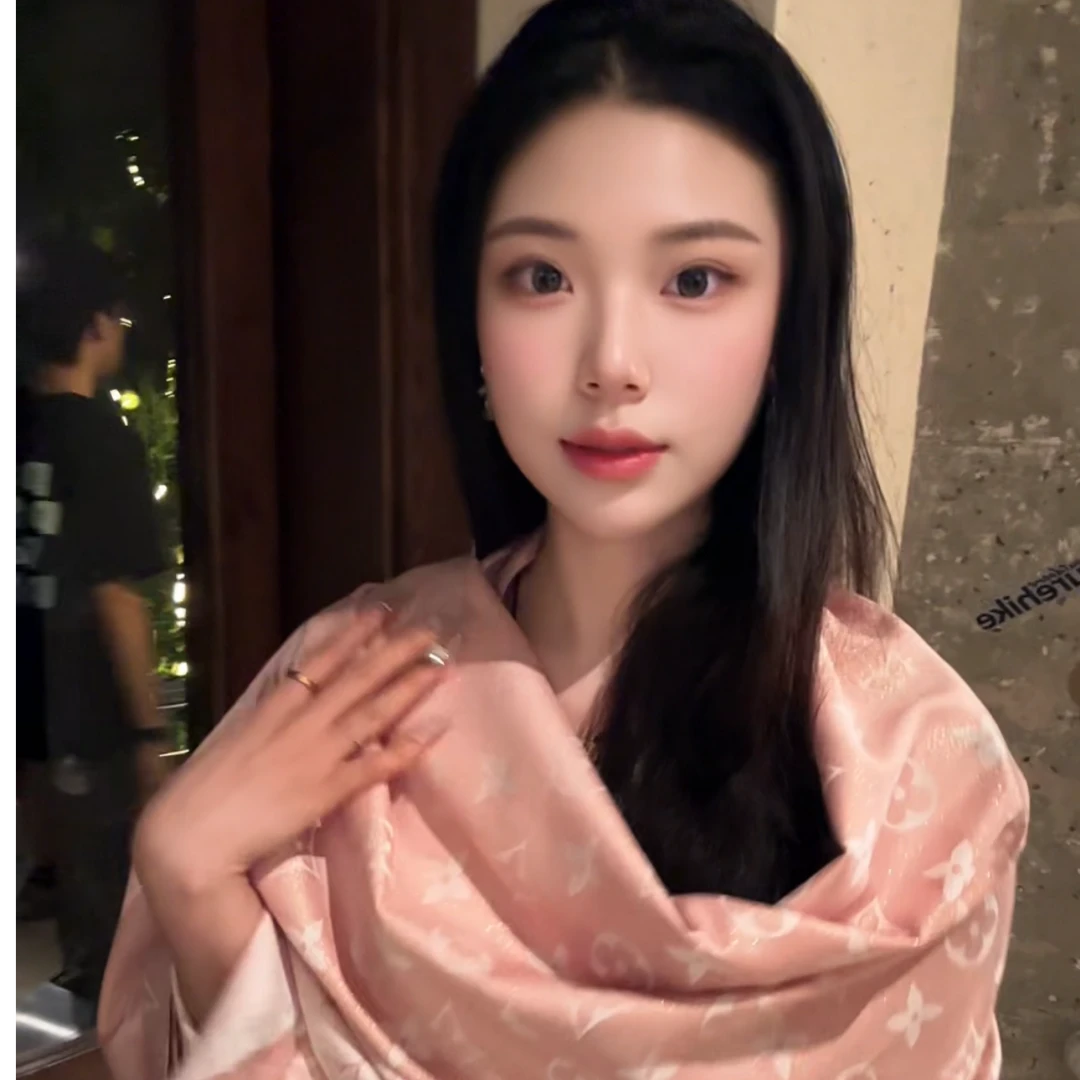 【现货链接】2025春秋薄款法式韩版女丝巾时尚百搭气质沙滩巾外搭