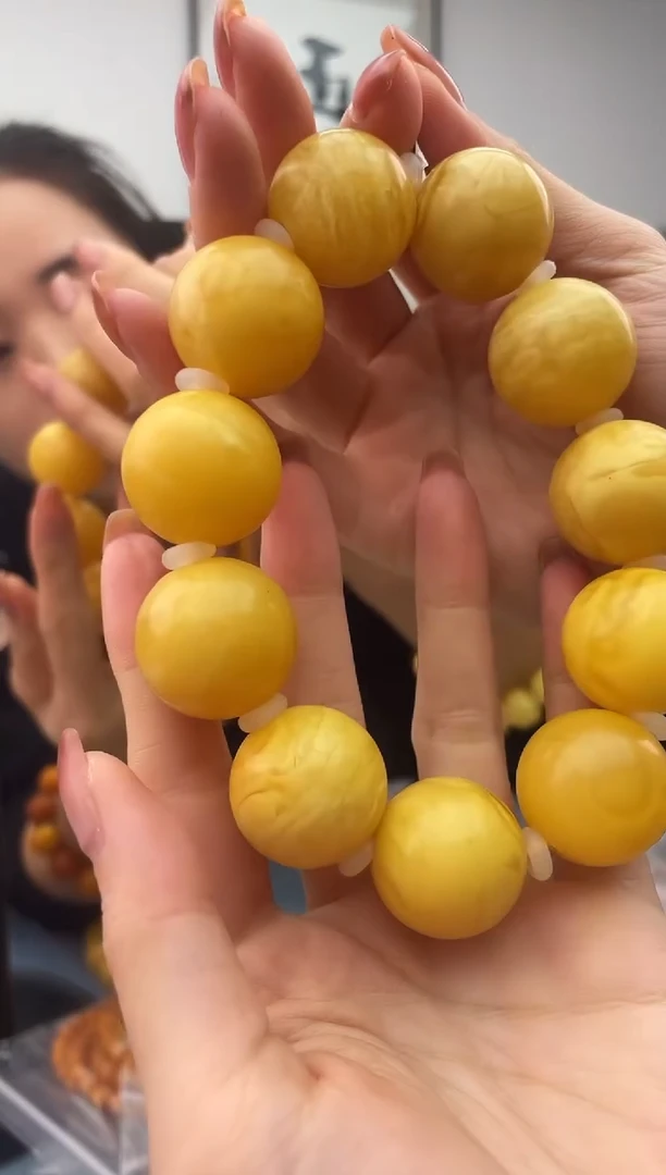 【闪购商品】琥珀珠宝奇石未镶嵌微瑕假一罚十，088.24