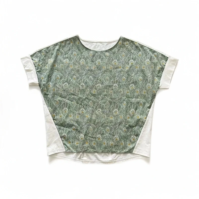 264日系时尚宽松印花短袖