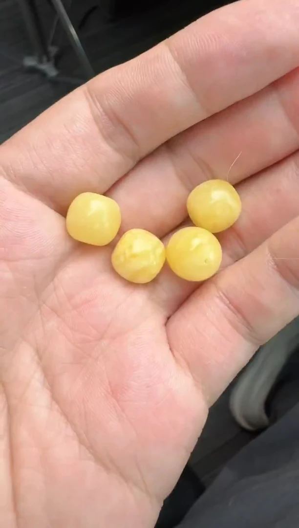 裸石蜜蜡未镶嵌蜜蜡单株多样性发货发其一（11mm）