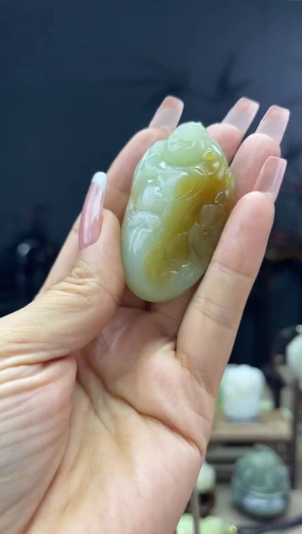 颈饰未镶嵌和田玉1