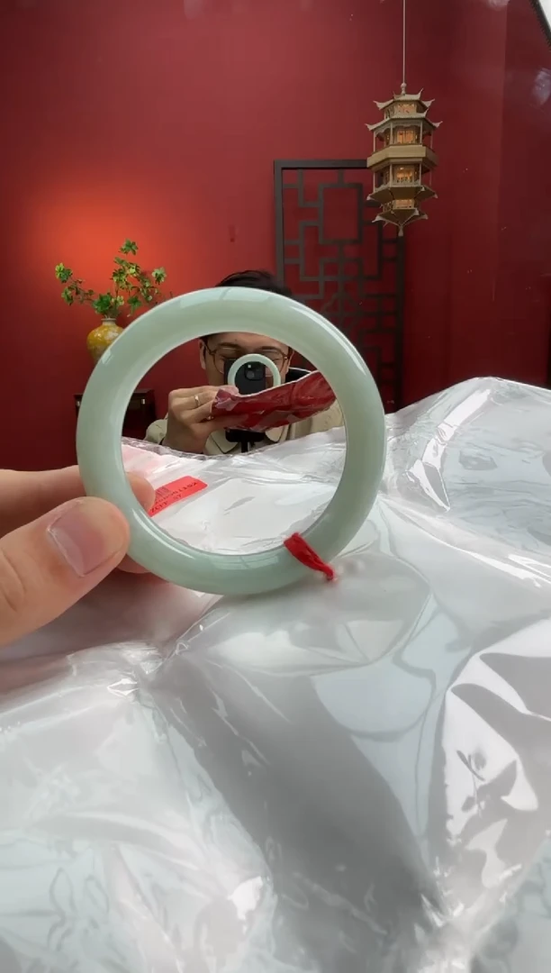 未镶嵌手镯（圆镯）翡翠翡翠手镯4